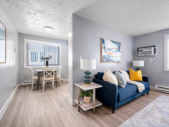 5th image of 1742 W 400 N #2B-1Ba-820Sqft