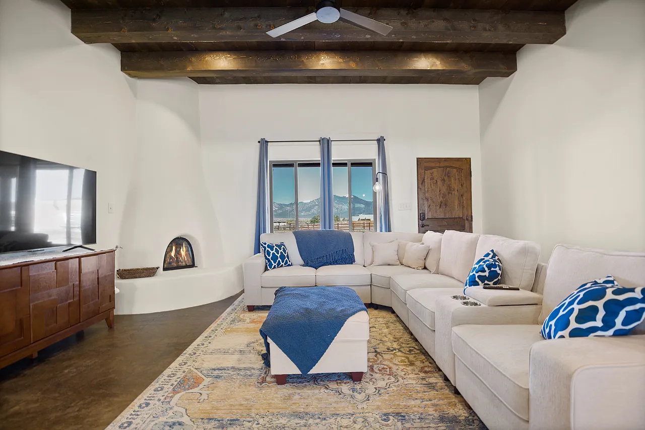 2 bed, 1187 sqft, $2,200 — Photo 3