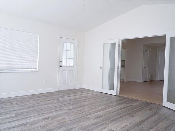 5th image of 970 Amy Ridge Ct
