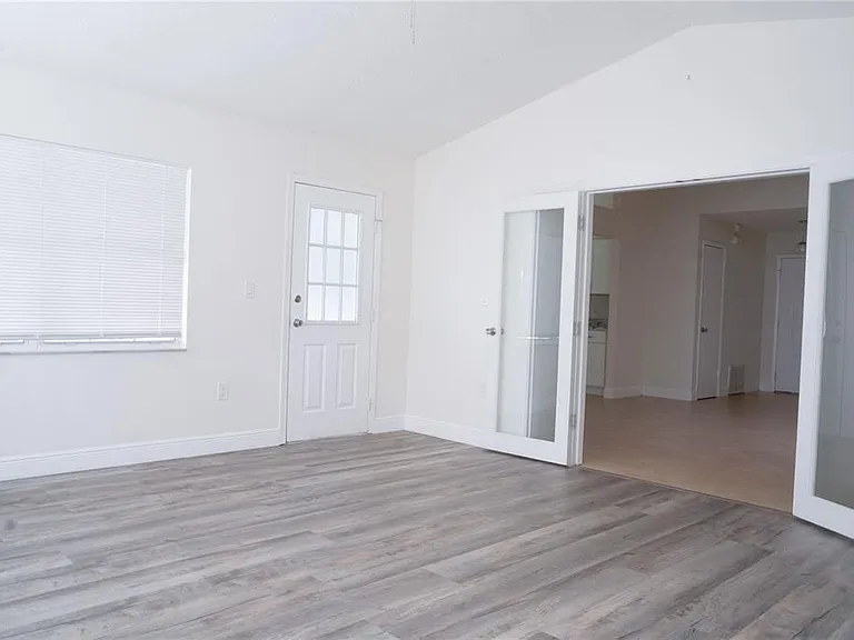 970 Amy Ridge Ct — Photo 5