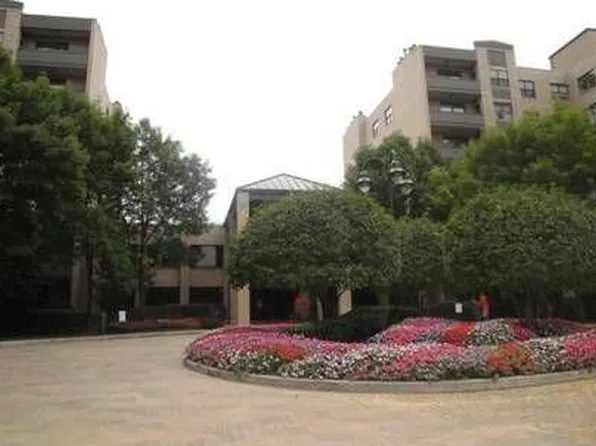 4545 W Touhy Ave APT 506, Lincolnwood, IL 60712