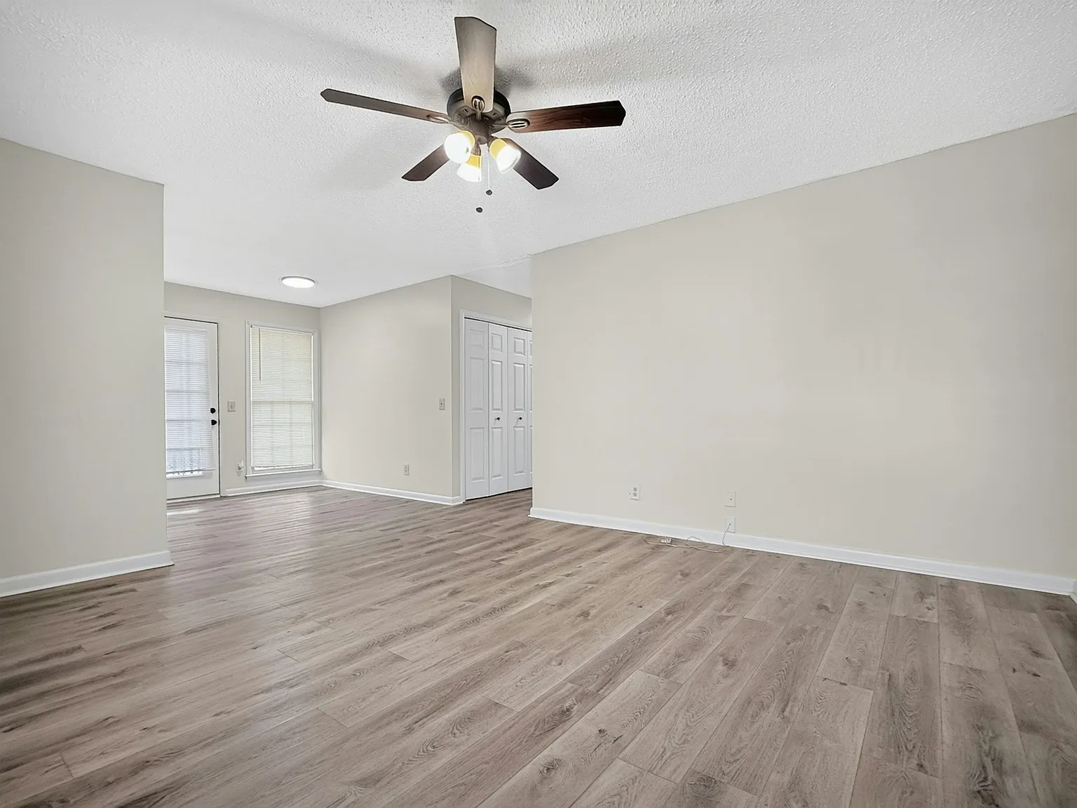 6209 Friar Tuck Drive Northwest, Unit C — Photo 2