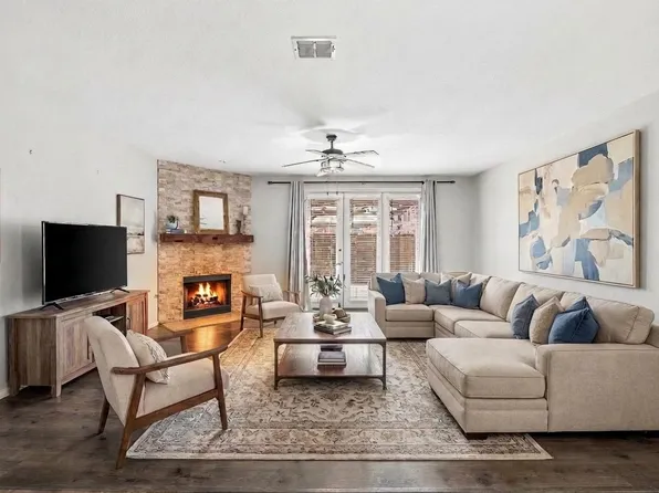 2335 Maserati Dr, Frisco, TX 75033