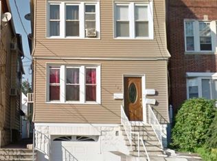 127 W 29th St, Bayonne, NJ 07002