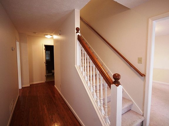 4th image of 1470 Pine Creek Dr