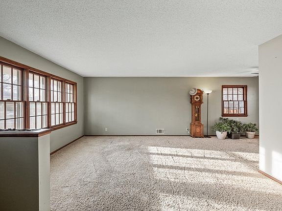 3rd image of 5501 Orchard Ave N