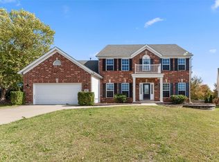 211 Falcon Hill Dr, O'Fallon, MO 63368