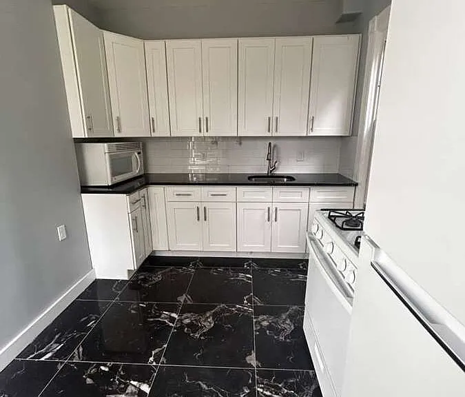 49 Victor St — Photo 2