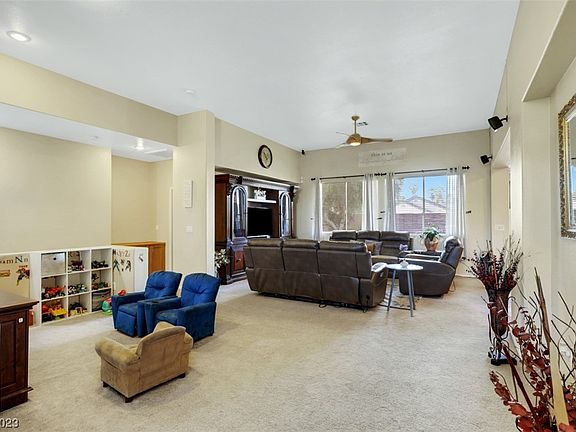 4th image of 9624 Cherry Canyon Ave