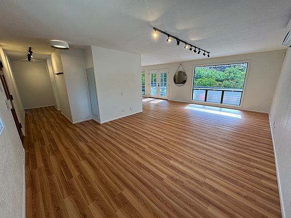 4th image of 1369 Kaeleku St