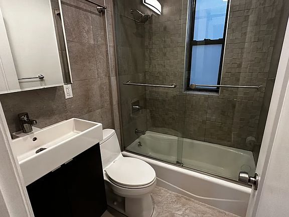 5th image of 24 Charles St APT 6