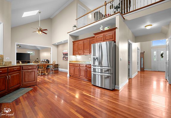 5th image of 6936 W Foss Rd