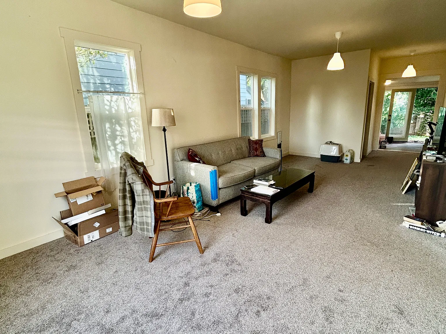 3 bed, 1172 sqft, $2,400 — Photo 4