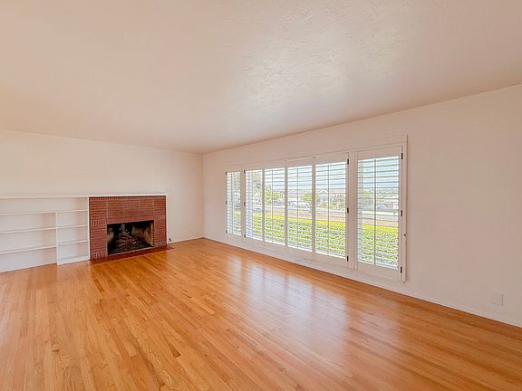 2nd image of 323 Hill Dr