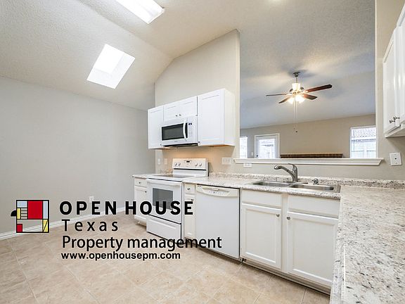 3rd image of 400 Valley Mills Dr