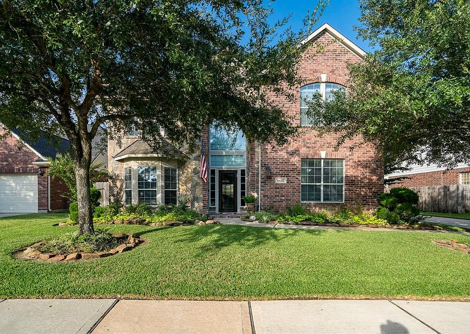 Located in Country Lake Estates is this beautifully updated home with a 3 car garage.