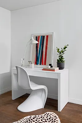 Sold by Compass | media 10