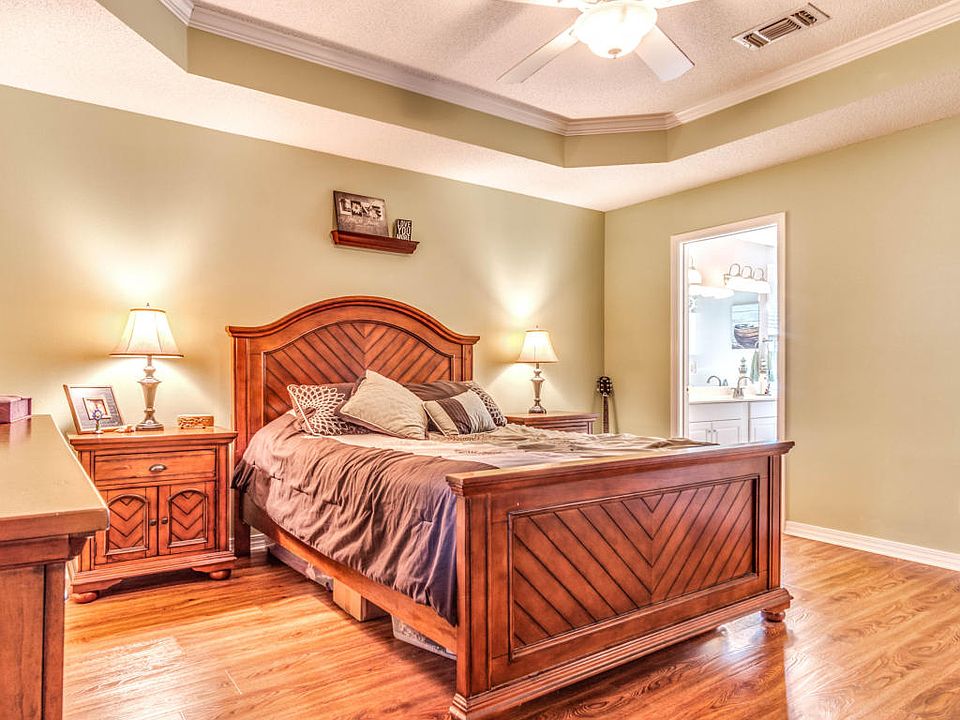 1st image of 1900 Mistral Ln W