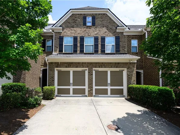 6320 Shiloh Woods Dr, Cumming, GA 30040