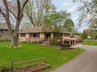 12900 Inverness Rd, Minnetonka, MN 55305