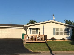 531 Raven Rd, Valparaiso, IN 46385
