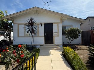 1242 E Esther St, Long Beach, CA 90813