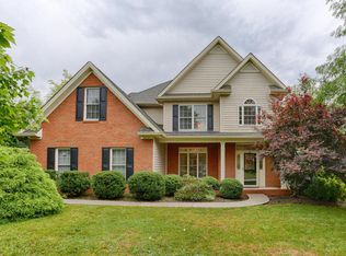 419 Dixie Meadows Dr, Lenoir City, TN 37772