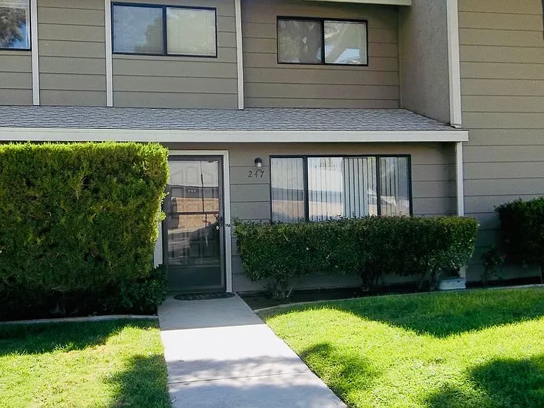 247 E Upjohn Ave — Photo 1