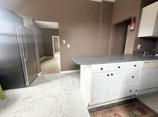 12 Dawson St #D, Milton, NH 03851