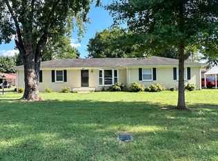 4011 McIntire Dr, Columbia, TN 38401