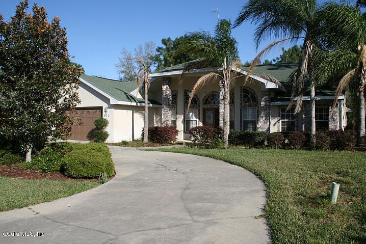 2nd image of 573 Lake Dr