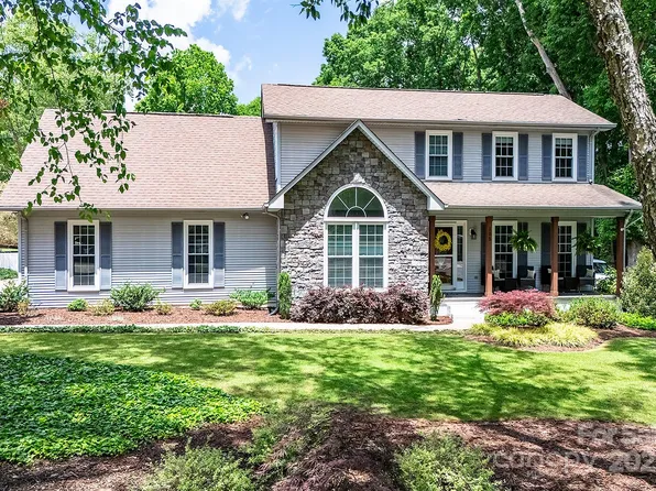 105 Chippewa Trl, China Grove, NC 28023