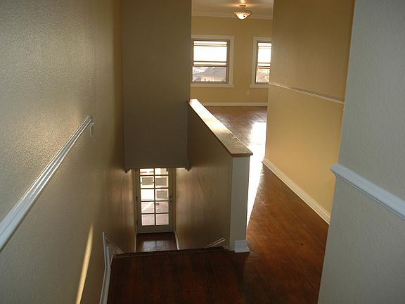 3rd image of 2243 Curlew St