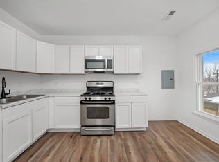 611 10th St #3, North Chicago, IL 60064