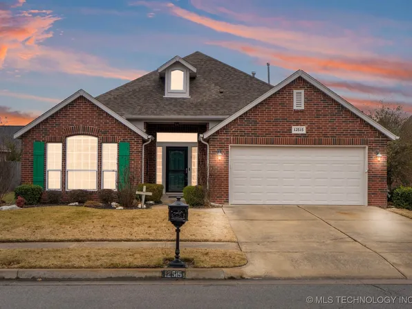 12515 S Cedar Pl, Jenks, OK 74037