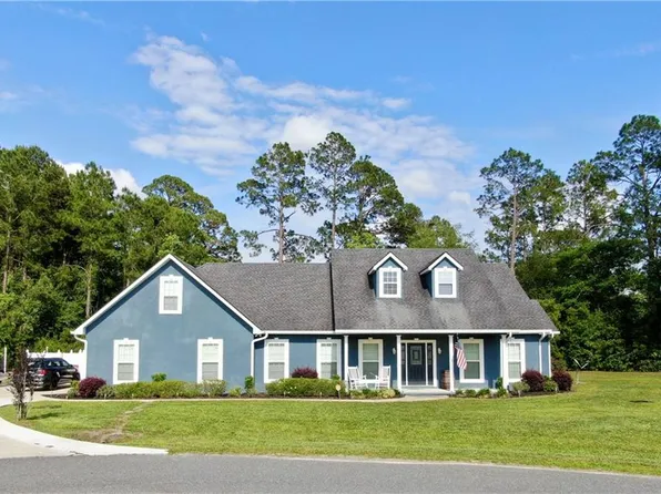 2708 Sand Pebble Dr, Blackshear, GA 31516