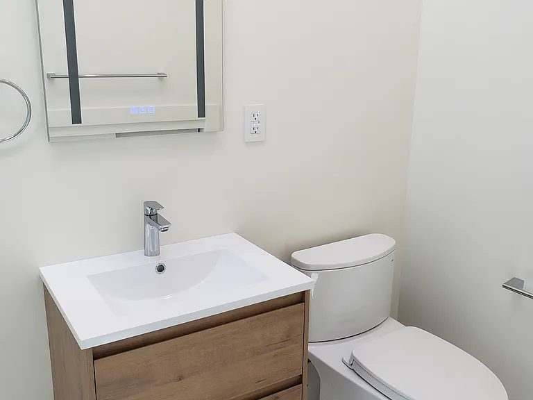 1201-1203 Sanchez St #4 — Photo 9