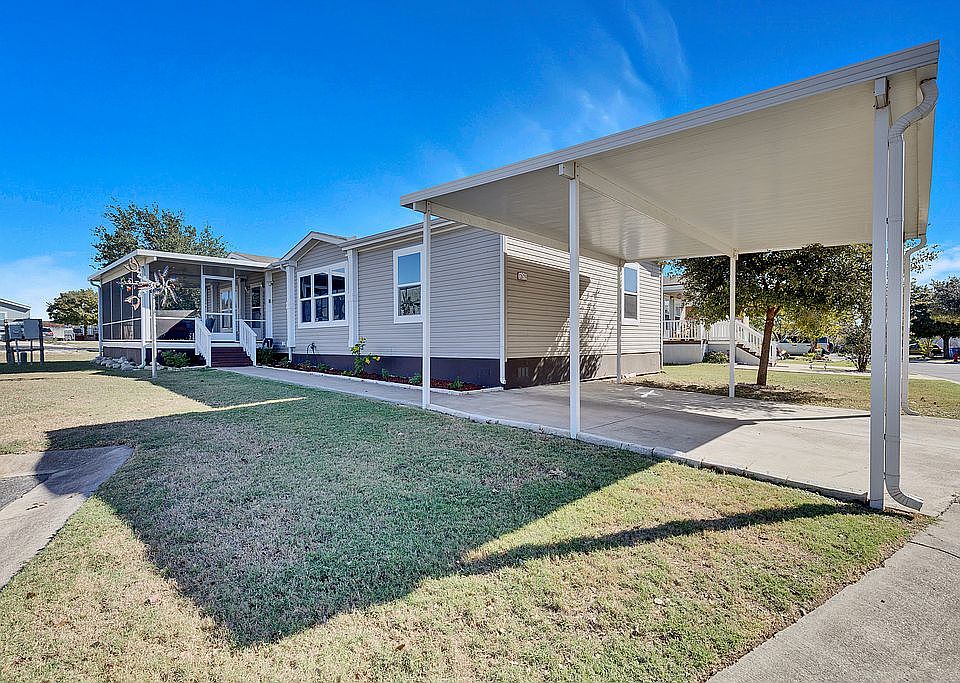 1st image of 12675 Claremont Cir