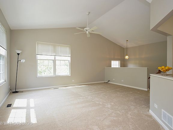 3rd image of 1093 Chadwick Dr