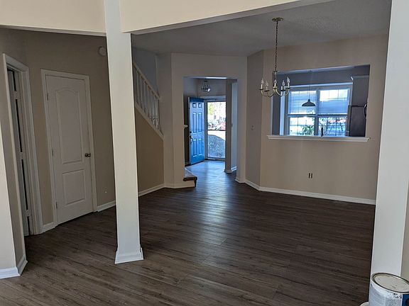 5th image of 652 Windbrook Cir
