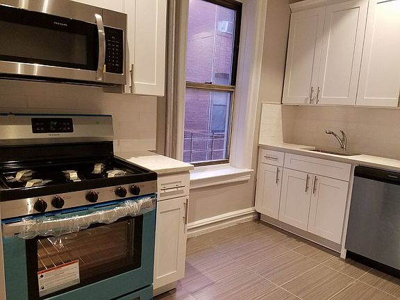 4th image of 1171 President St APT F2