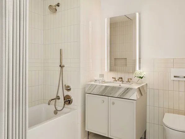 181 Macdougal Street image 17 of 24