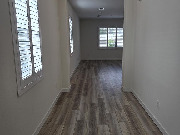 4th image of 27758 Marquee Dr