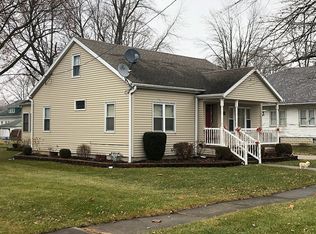 304 W Madison St, Danforth, IL 60930