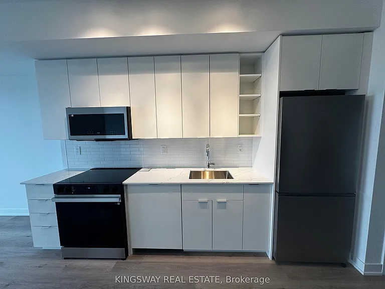2075 Lakeshore Rd #1810 — Photo 9