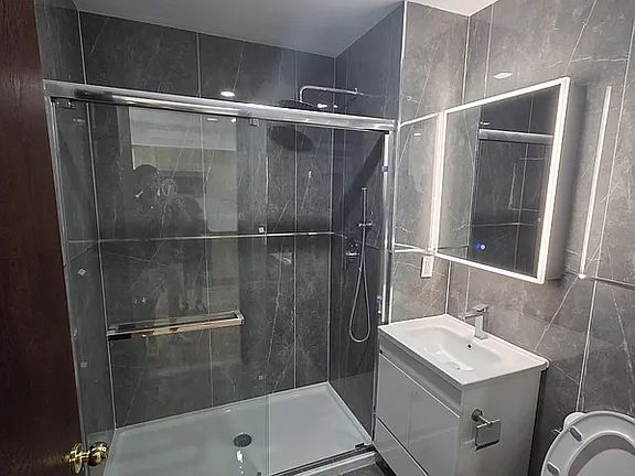 4th image of 132 W 134th St #2