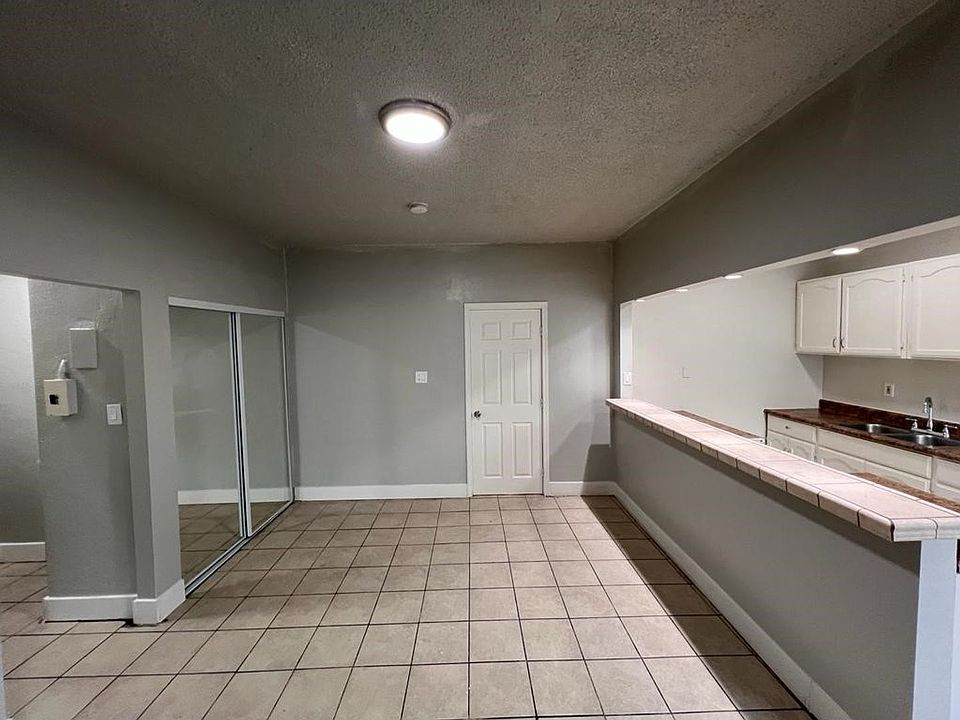 1st image of 5606 S Figueroa St #3A