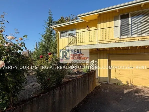 1405 8th St, Oregon City, OR 97045