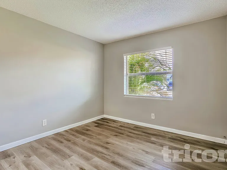 6198 Arcade Ct — Photo 10