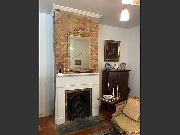 4th image of 530 S Adams St